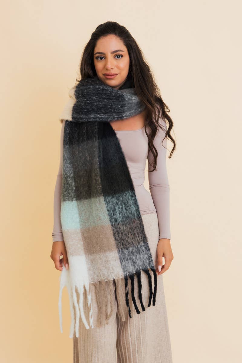 Cozy Oversized Fringe Scarf - Hyperbole