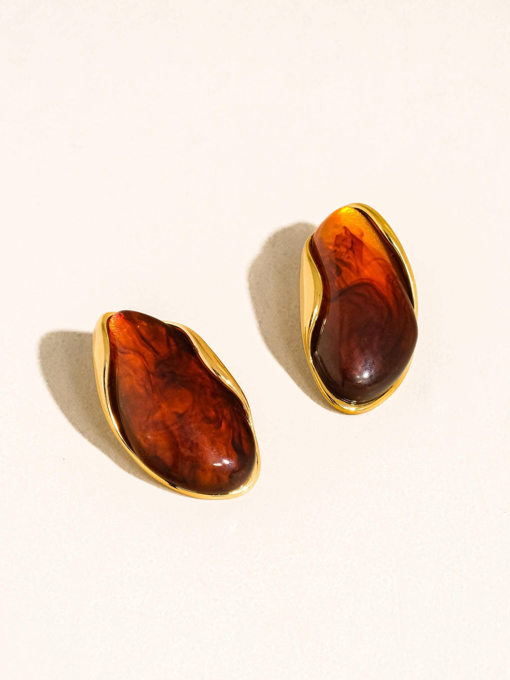 Flânerie by MAIQ - Maélie 18K Gold Non-Tarnish Resin Drop Earrings - Hyperbole