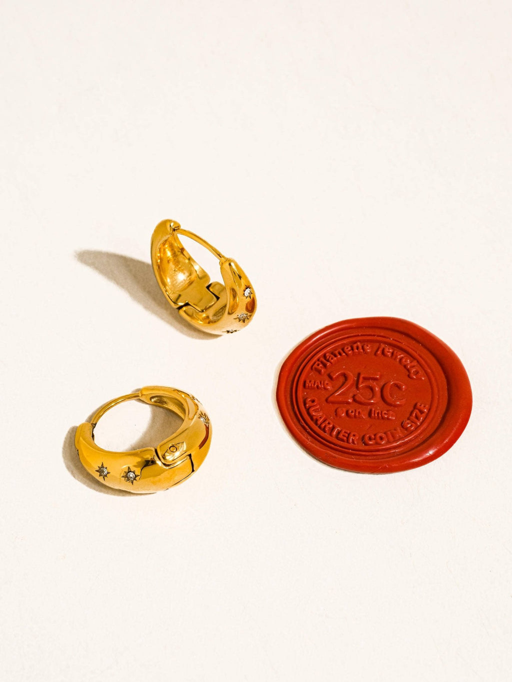 Flânerie by MAIQ - Solira 18K Gold Non-Tarnish Star Hoop Earring - Hyperbole
