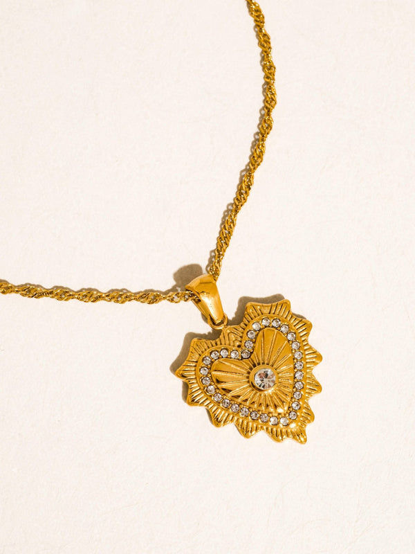 Flânerie by MAIQ - Valea 18K Gold Non-Tarnish CZ Heart Pendant Necklace - Hyperbole