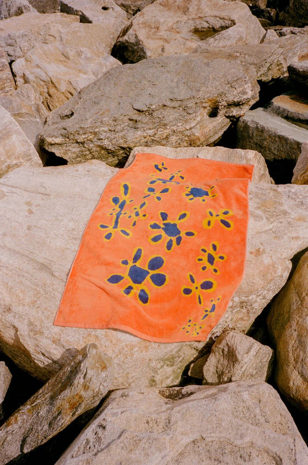 Silly Flowers Beach Towel - Hyperbole
